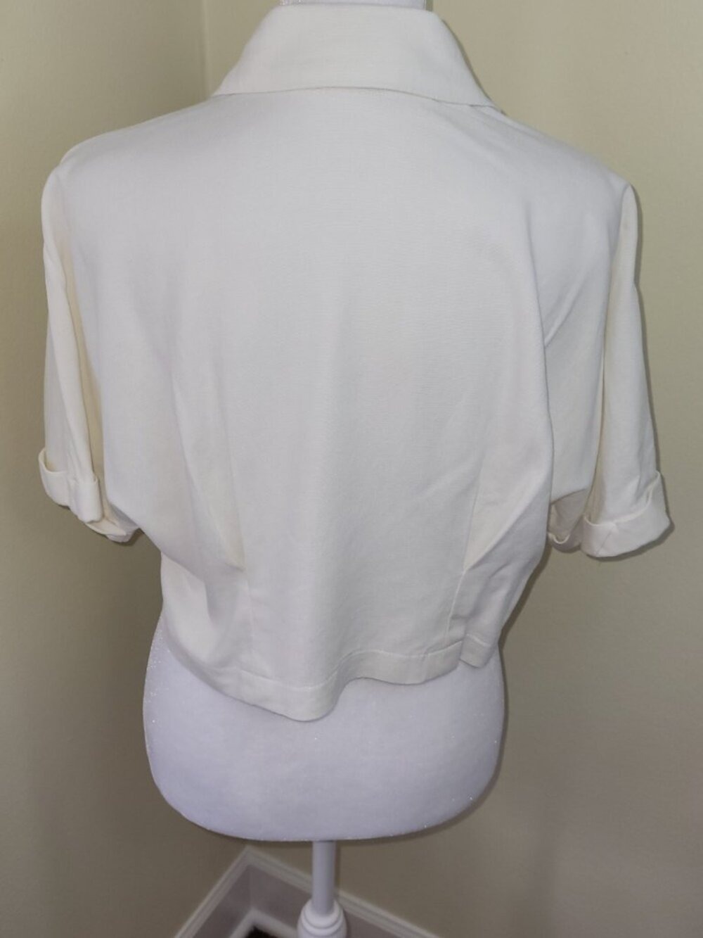 Forever 21 Button Front Crop Top Ivory Short Sleeve Pleated Women's Size M - Picture 5 of 13